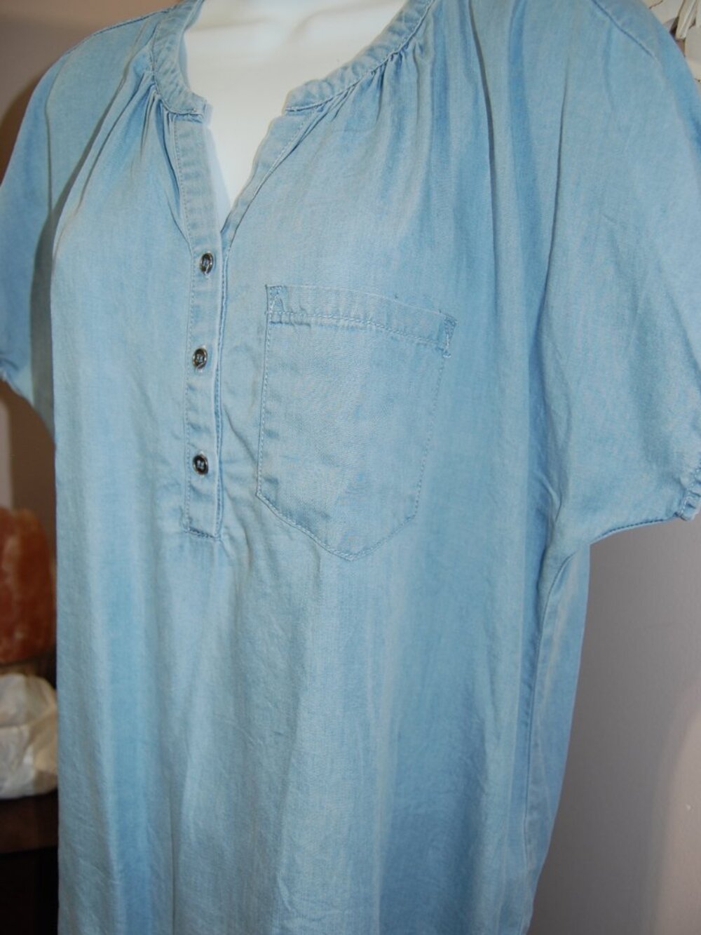 Blue chambray top - Picture 5 of 8